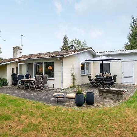 Holiday home Arnulf - 400m From The Sea In Lolland- Falster And Mon By Interhome